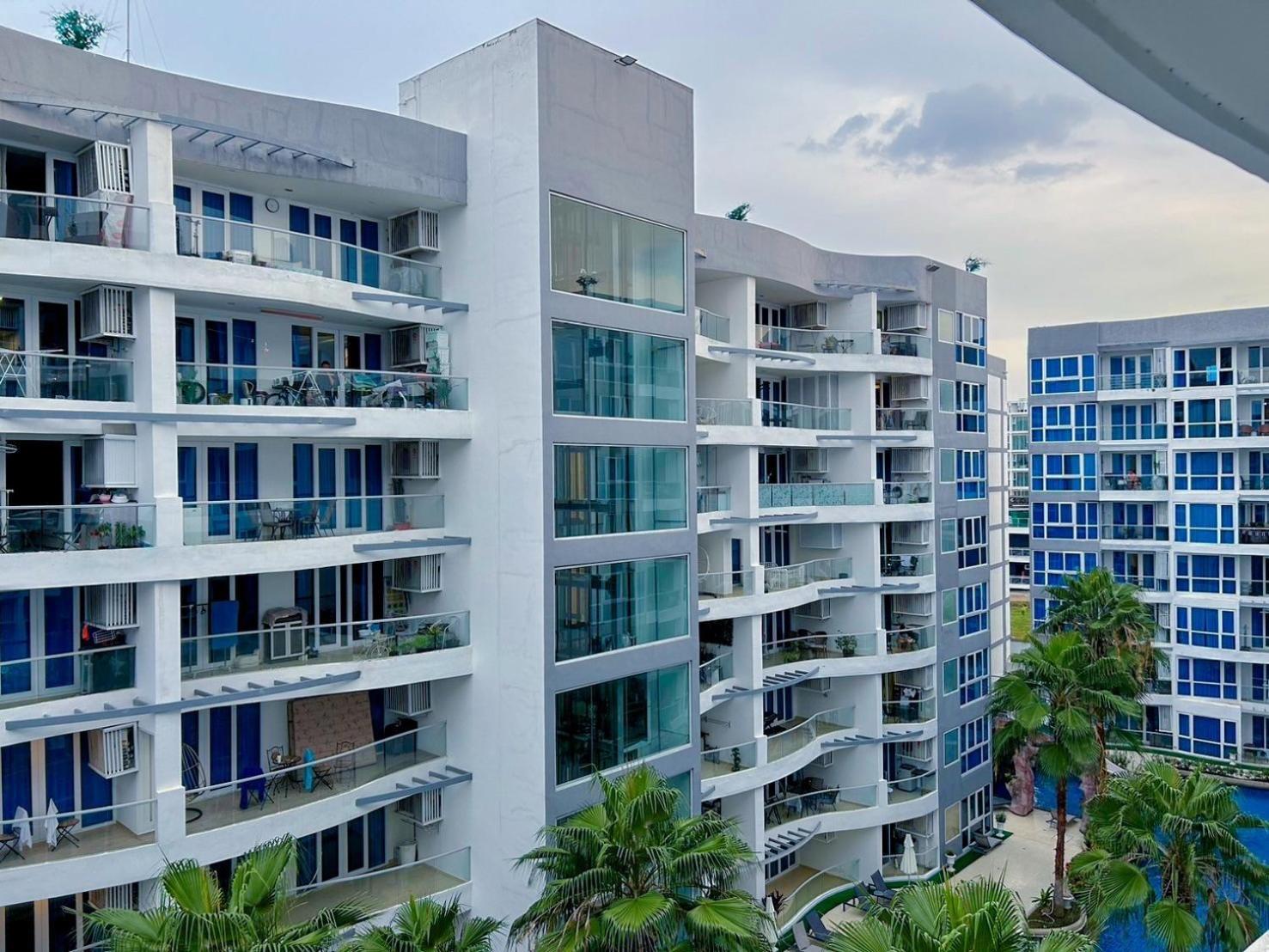 Grand Avenue Residence Condominium Pattaya Eksteriør bilde